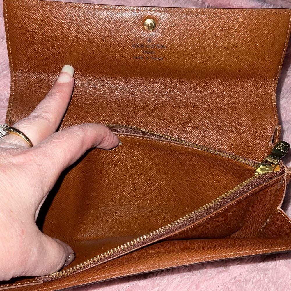 Louis Vuitton Brown Monogram Wallet - Picture 8 of 14